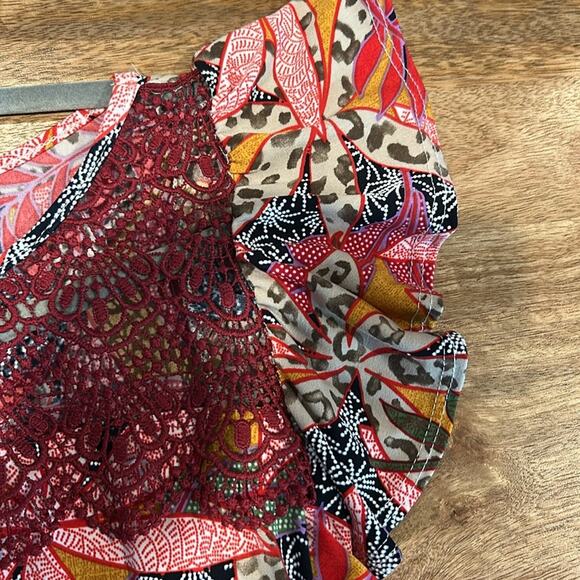 Amana Boho Blouse M Lace Neck Ruffle Sleeve Raised Print Made in Mexico - Picture 4 of 7